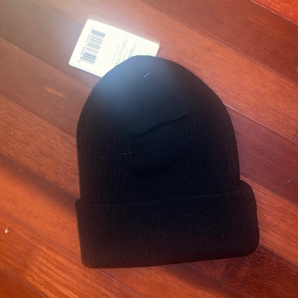 𝅺nwt LIMITED EDITION Justin Bieber x Tim Hortons Hat Beanie Toque - Picture 2 of 3